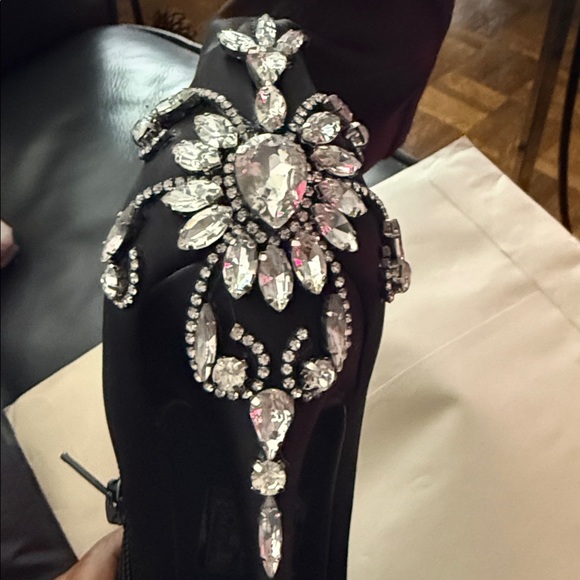 Stunning Black Embellished Women's Heels - Picture 8 of 10